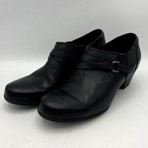 Clarks Collection Loafers Women's Size 7.5 Black Leather Heels